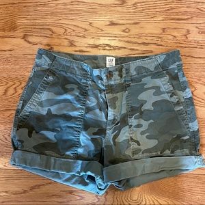 Women’s Girlfriend Khaki Short